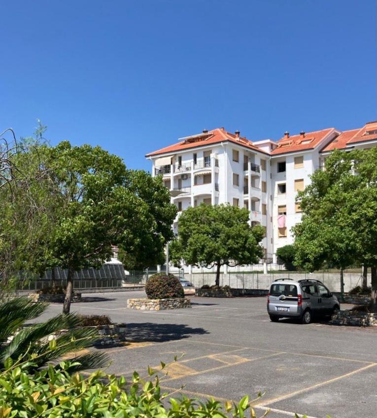 Aria Luce Mare Apartment Сан Бартоломео ал Маре Екстериор снимка